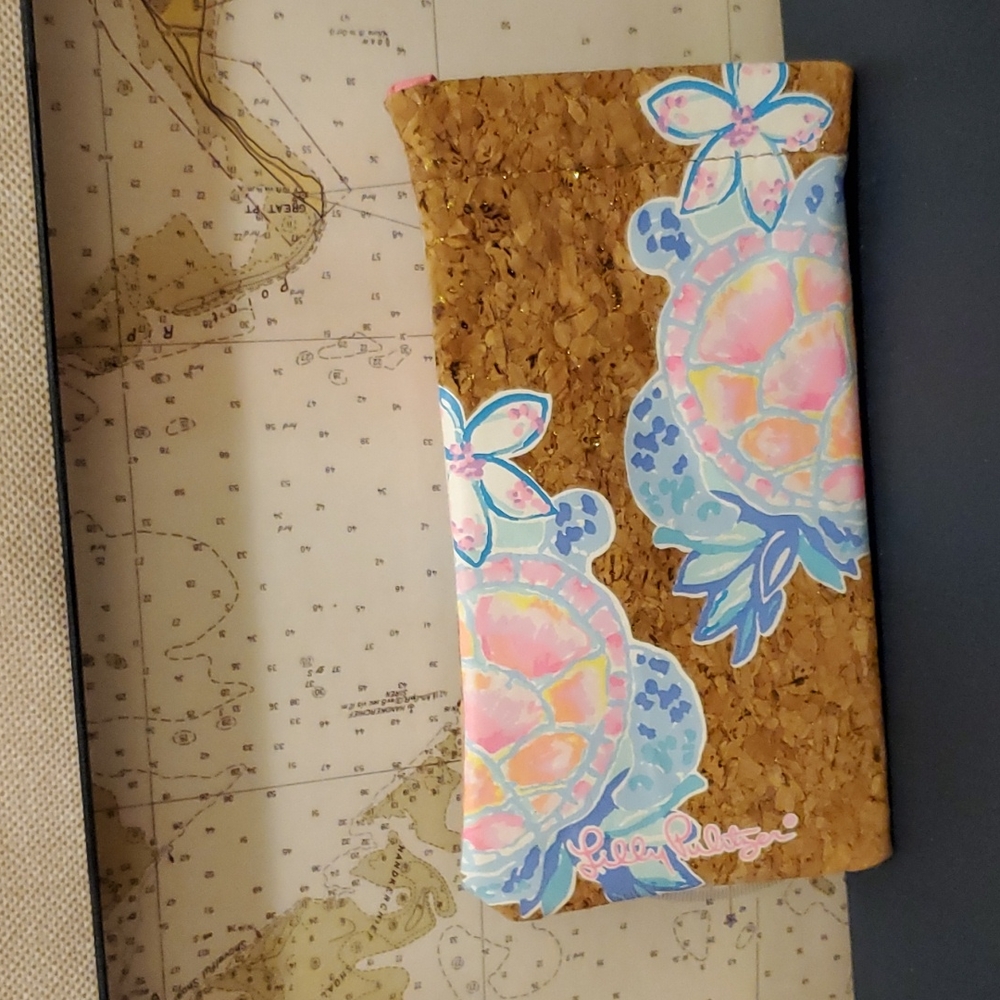 Lilly Pulitzer cork sunglasses keeper